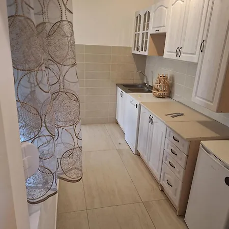 Pg شقة بودغوريتْسا